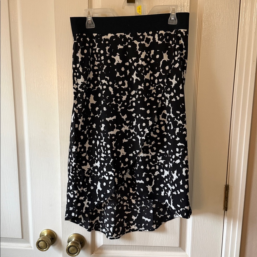 CAbi Black and White Skirt